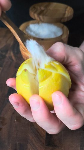 This isn’t lemon water. This is fermented lemon — and it changed my life.

🍋 Gut health
🔥 Gout killer
🥗 Flavor bomb for marin...