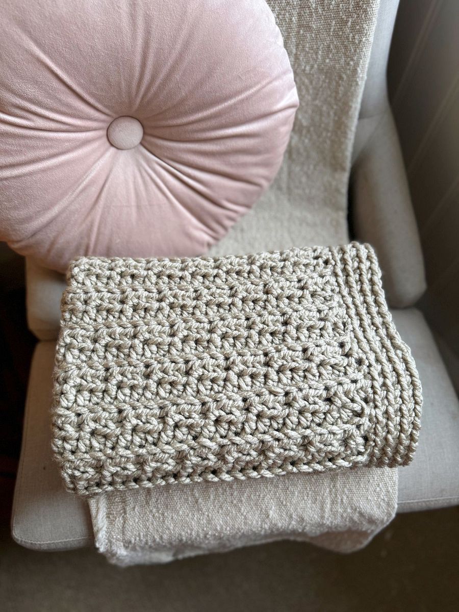 Mystical Blanket / Easy Chunky Crochet Blanket Pattern in 4 Sizes product image (4)