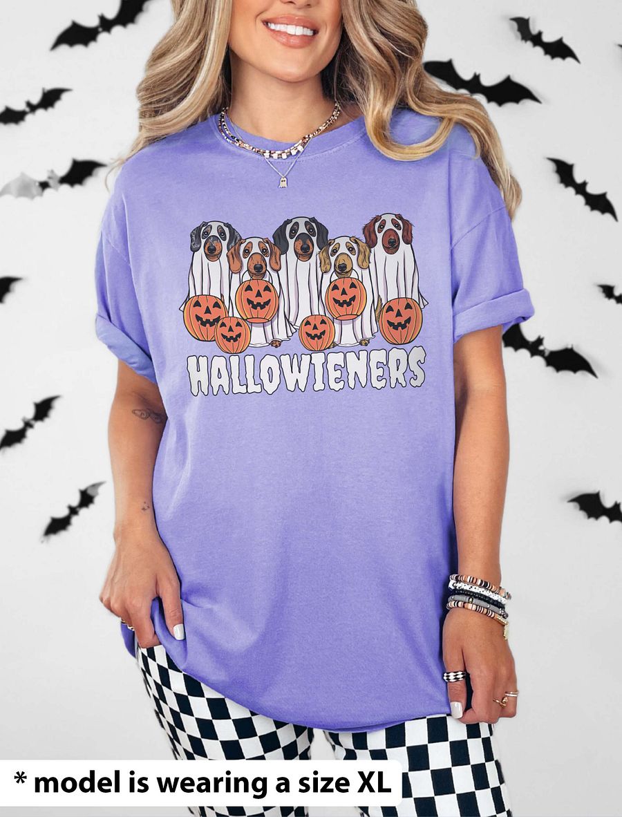 Trick or Treat Funny Halloween Dachshund Dogs T-Shirt | Funny Wieners/Doxies Wearing Ghost Costumes and Holding Pumpkin Baskets product image (24)
