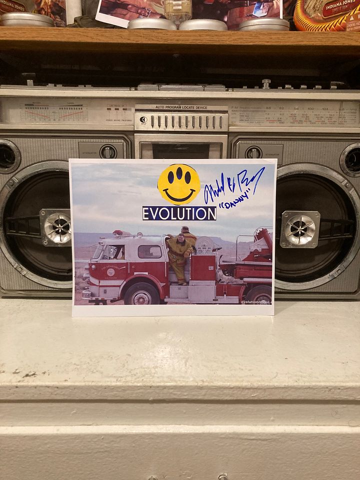 DreamWorks Evolution Autographed By Michael Ray Bower TRUCK Photo product image (2)