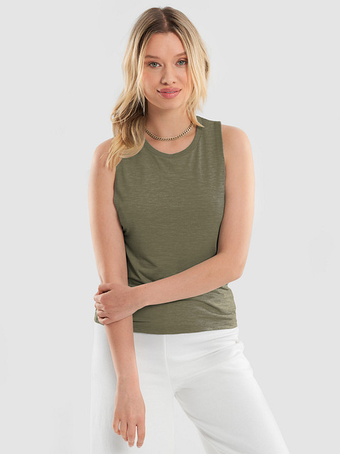 Photo showing Bella+Canvas Women's Flowy Muscle Tank