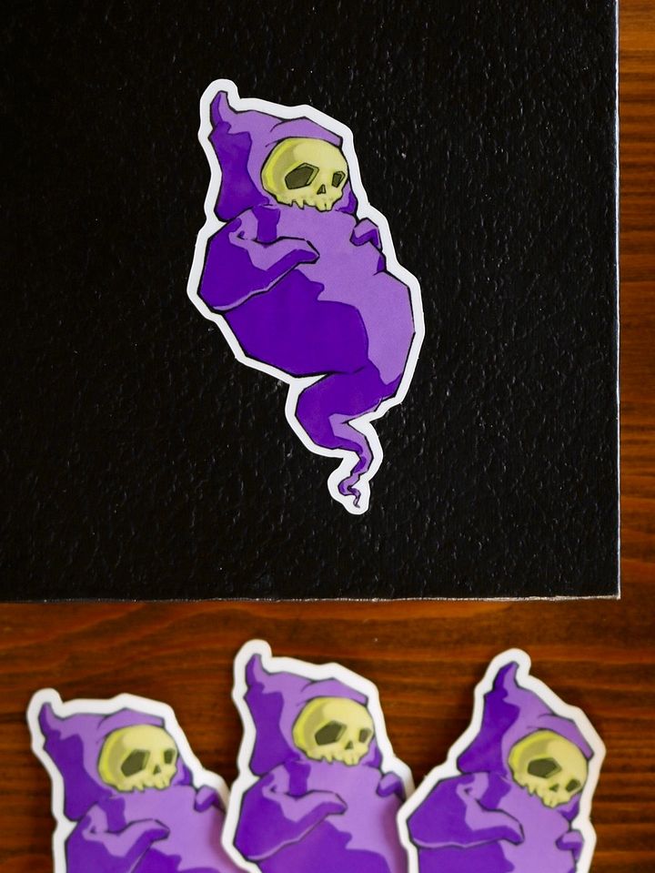 SLULL GHOST STICKER product image (1)