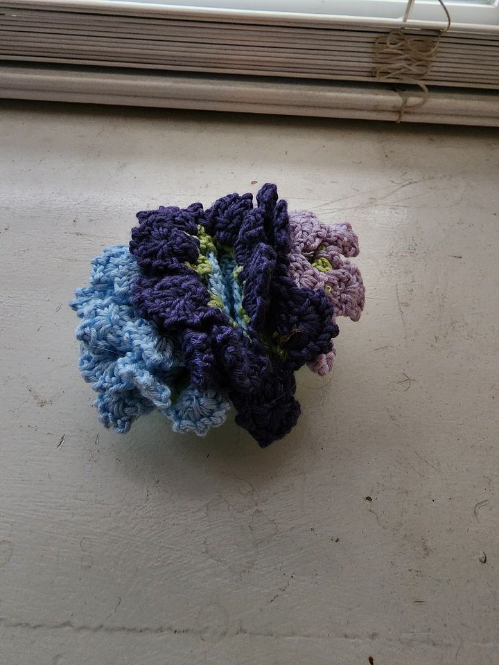 Bamboo yarn folding coasters product image (1)