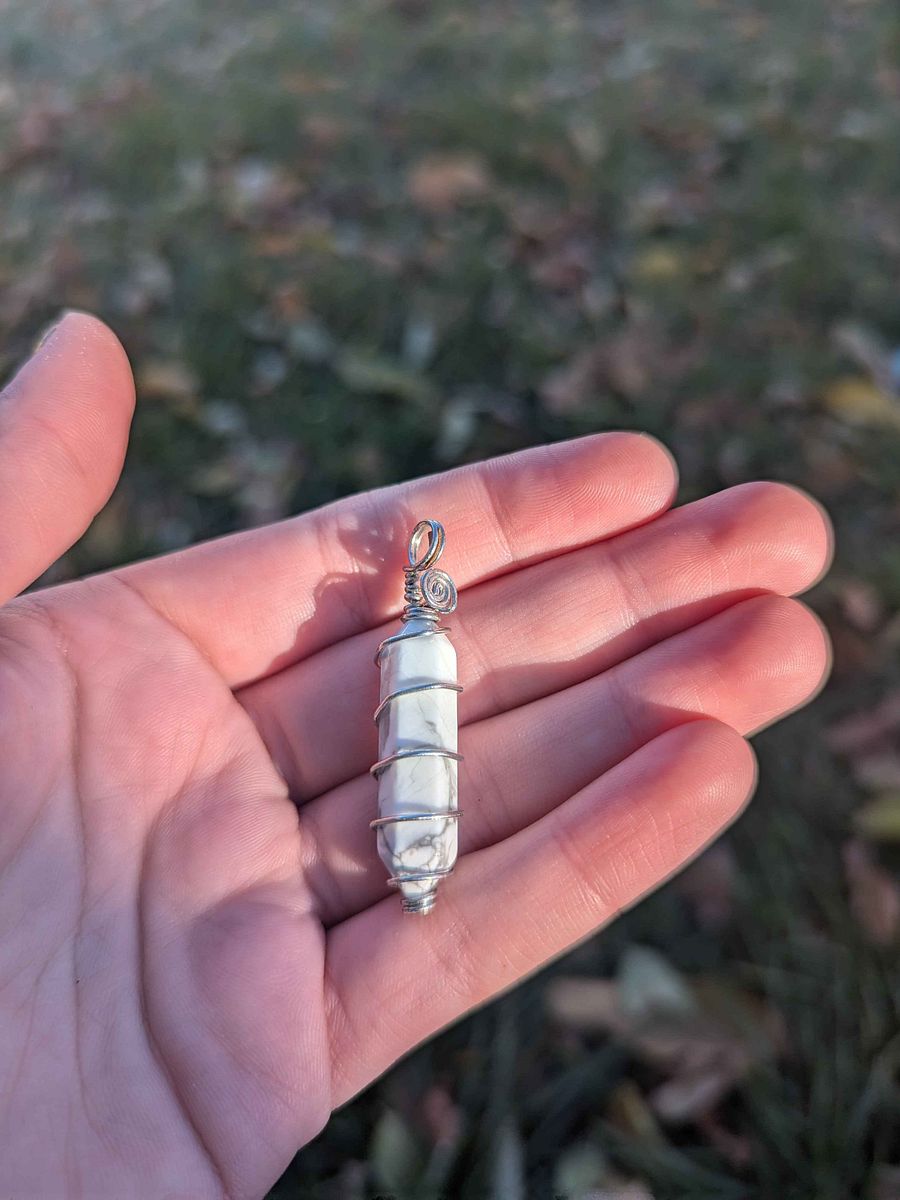 White Howlite Wand necklace product image (1)