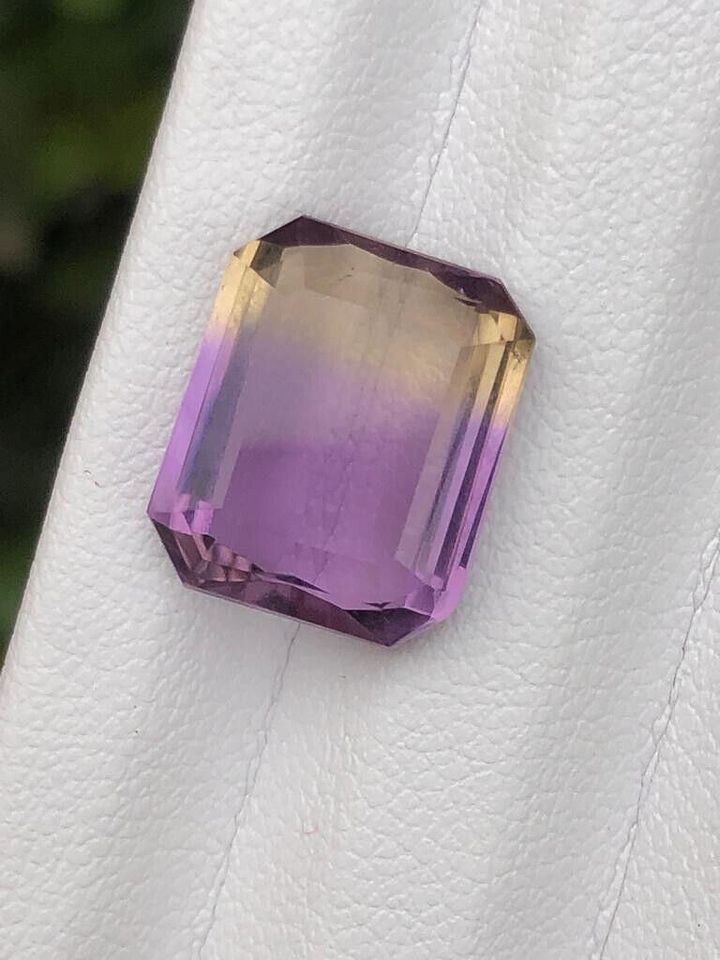 BI-COLOR AMETRINE GEMSTONE FOR PENDANT YELLOW/PURPLE COLOR EMERALD CUT, 6.65 CRT product image (2)