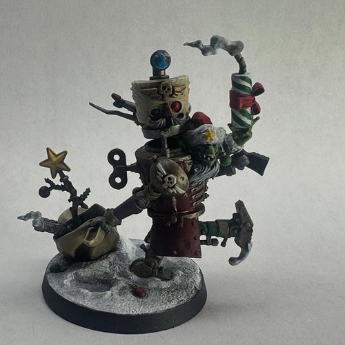 Da Red Gobbo has returned! On his way to a lucky Secret Santa Recipient. #miniaturepainting #warhammer40000