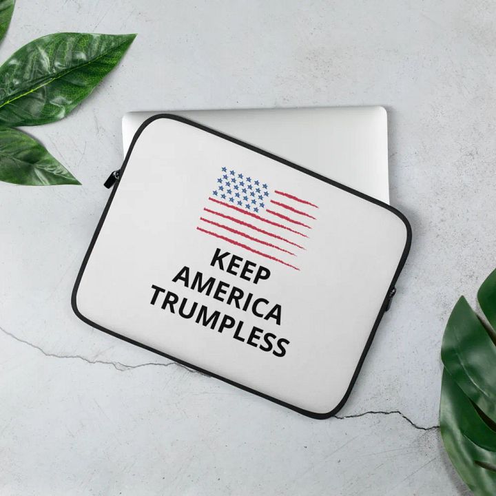 Pris-Keep America Trumpless -Laptop Sleeve product image (3)