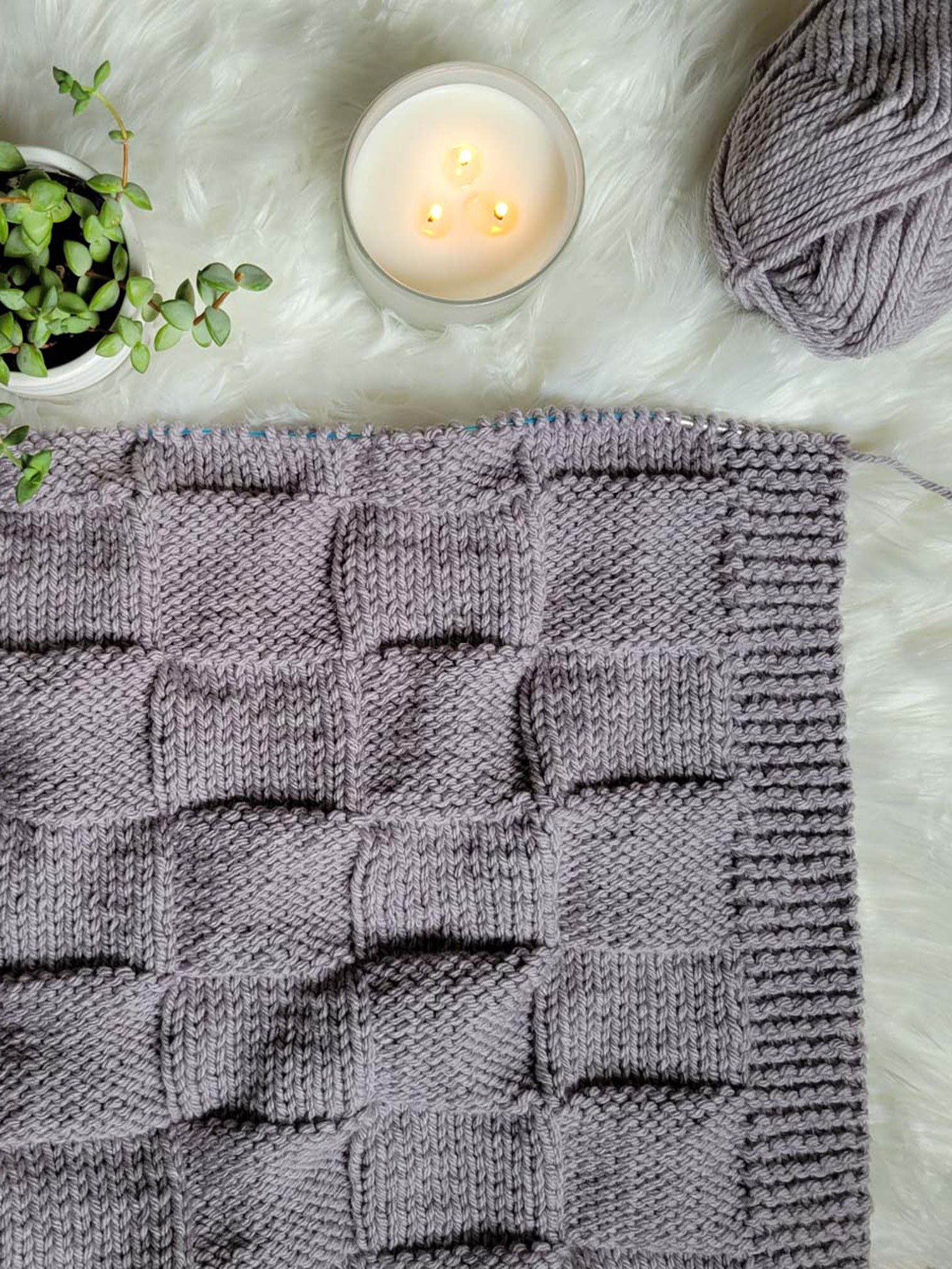 No-Seams Quilted Throw Blanket - Spring Meadows product image (1)