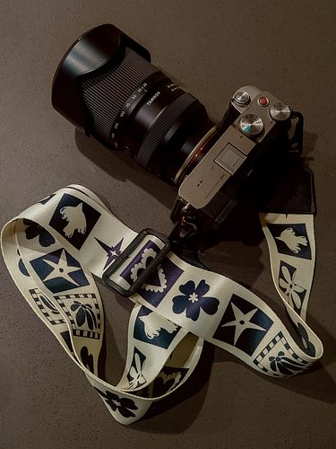 New camera strap, who? 👀🥵 
@strappi.co 

#photographylovers #brisbanephotography #ᴘᴏʀᴛʀᴀɪᴛᴘʜᴏᴛᴏɢʀᴀᴘʜʏ #portrait #couplesphoto...