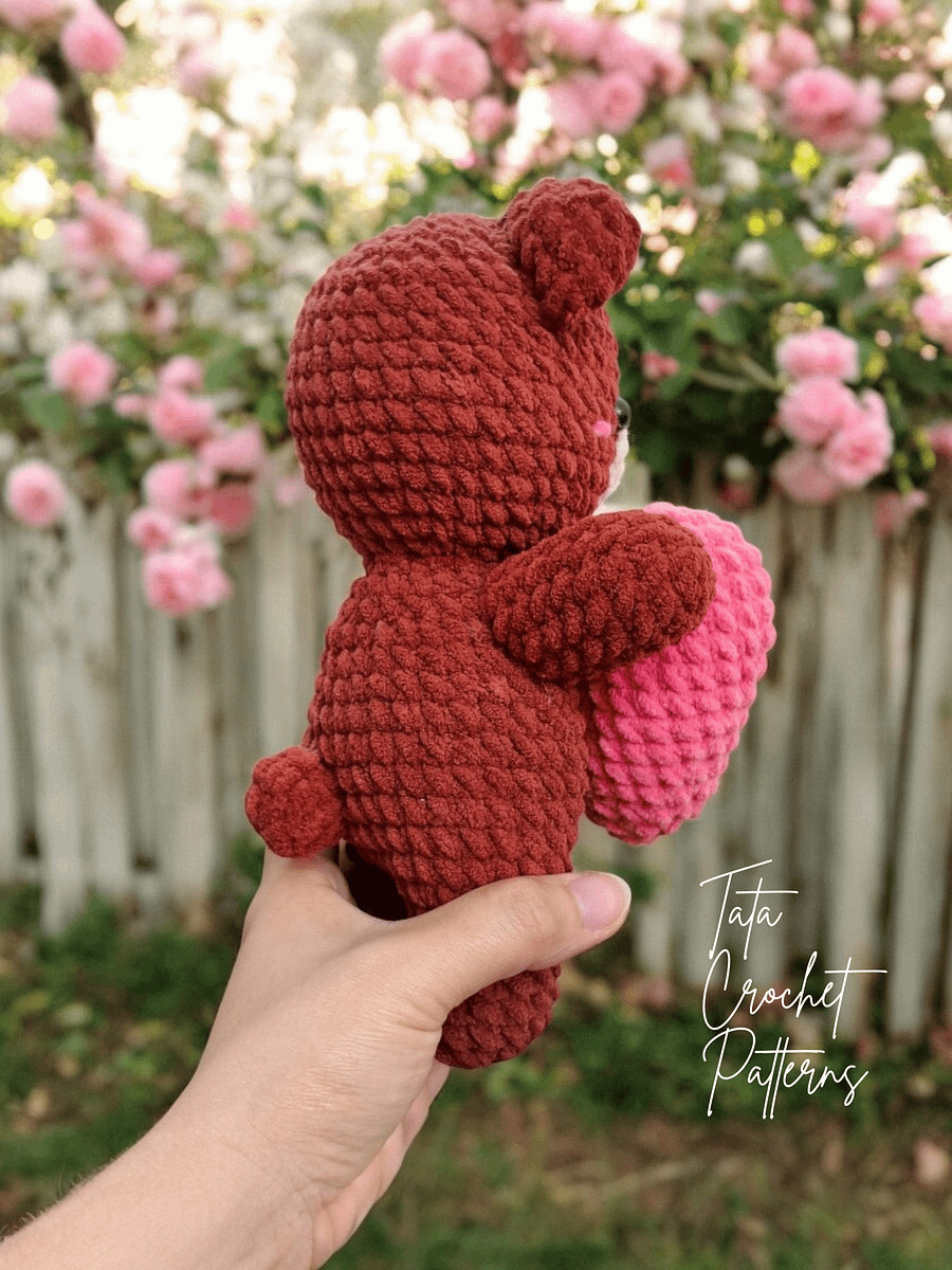 PDF Pattern - Crochet Bear Holding The Heart product image (8)