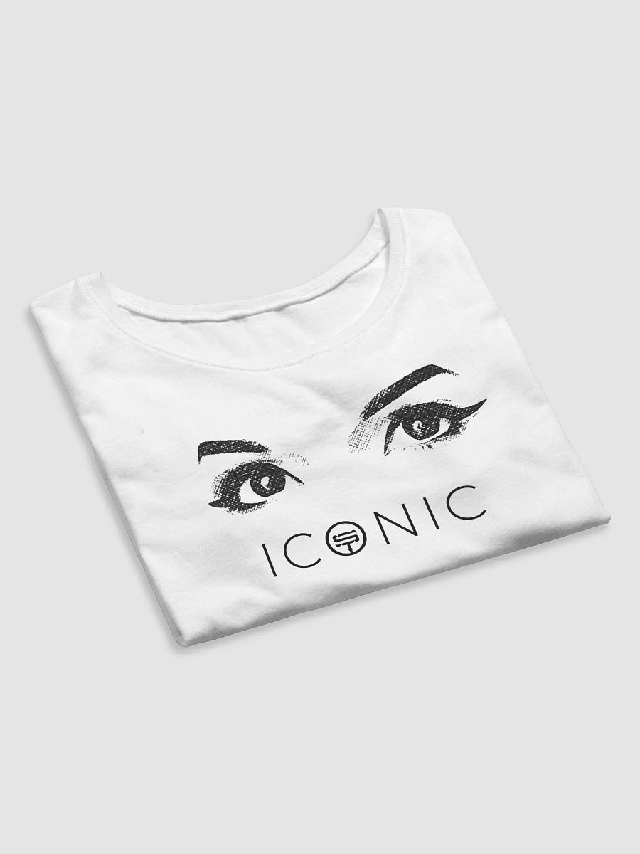 Smashley Couture - Iconic White Cropped Tee product image (4)