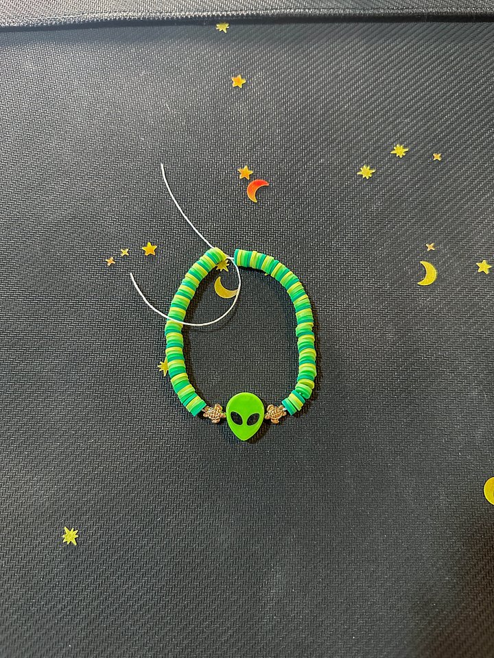 Bracelet ''Billy l'alien'' 👽 product image (1)