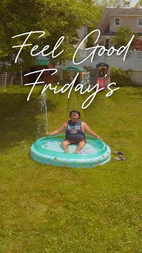 Who said I can’t feel good on SUNDAYS TOO. My bad yall, crazy week but I WILL NEVER NOT DELIVER A FEEL GOOD FRIDAY TO YA ! MU...