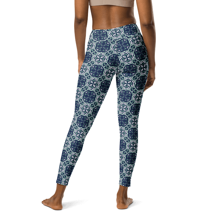 Geometric Elegance High-Waist Patterned Leggings product image (2)