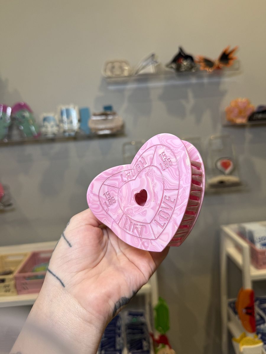 Heart Weight Hair Claw product image (1)