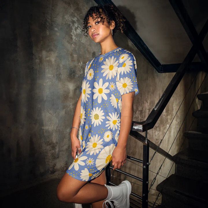 Tizzy Dress product image (1)