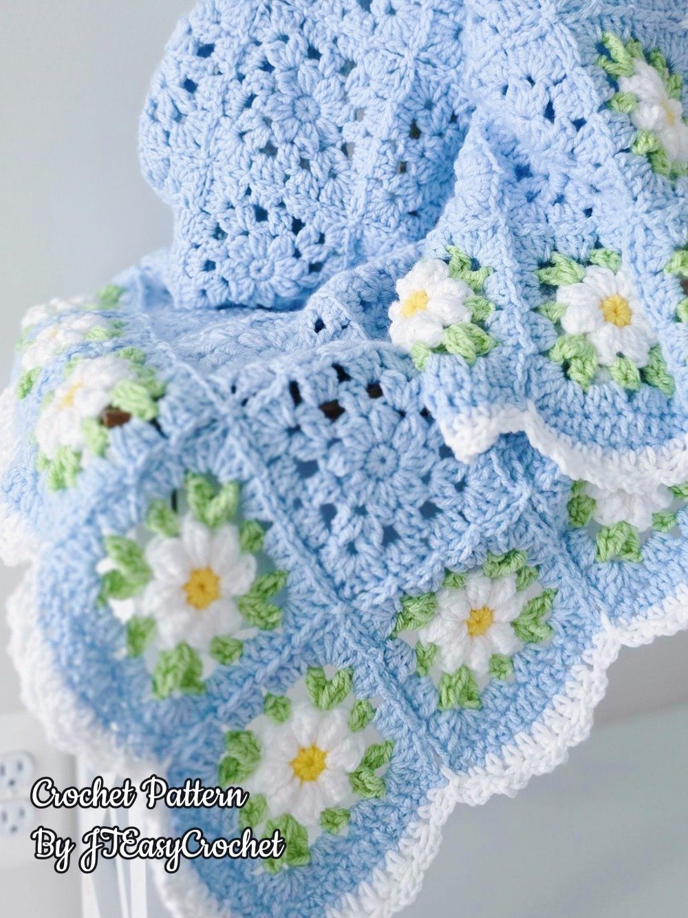 Easy Crochet Pattern & VIDEO, Blue Flower Granny Square Blanket With Daisy Border product image (8)