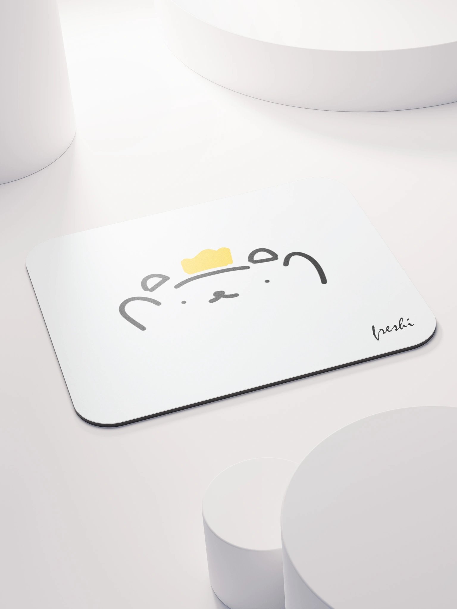 Freshi Crown Mouse Pad product image (4)