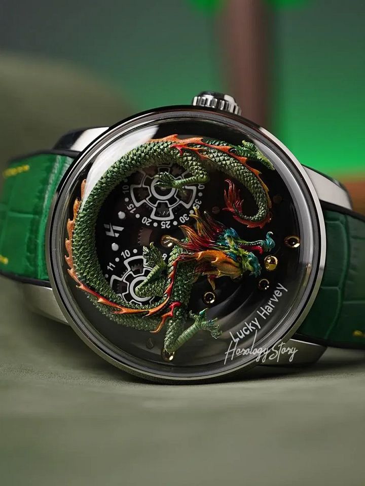 Lucky Harvey Green Dragon Gold Ball product image (2)