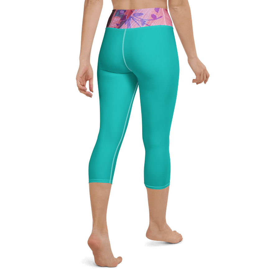 Paradise Breeze Iris Blue Yoga Capri Leggings product image (3)
