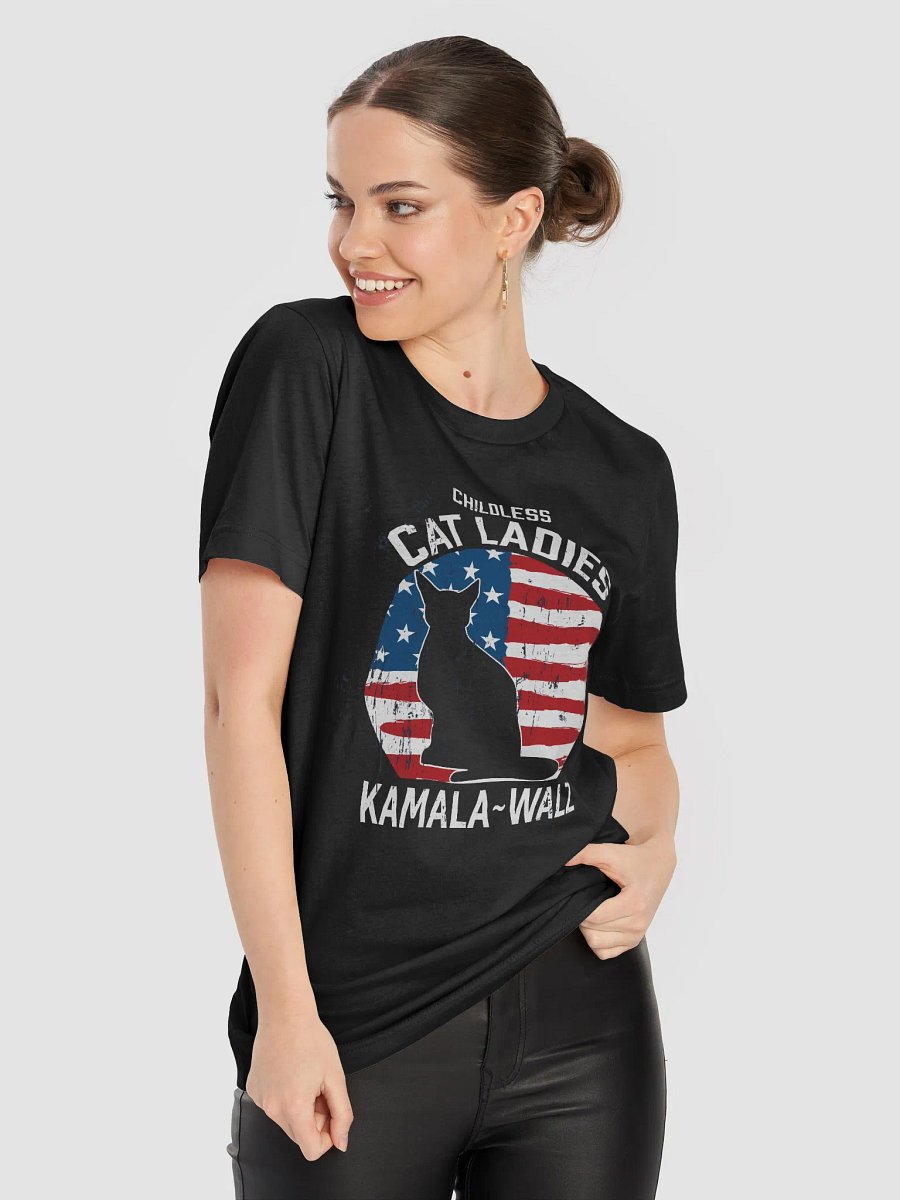 Childless Cat Ladies for Kamala Walz T-Shirt product image (8)