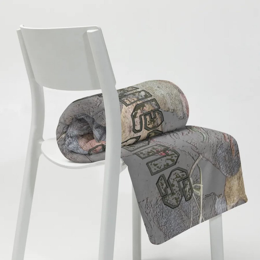 Throw Blanket - MossyOak - It Happennnns Camo product image (8)