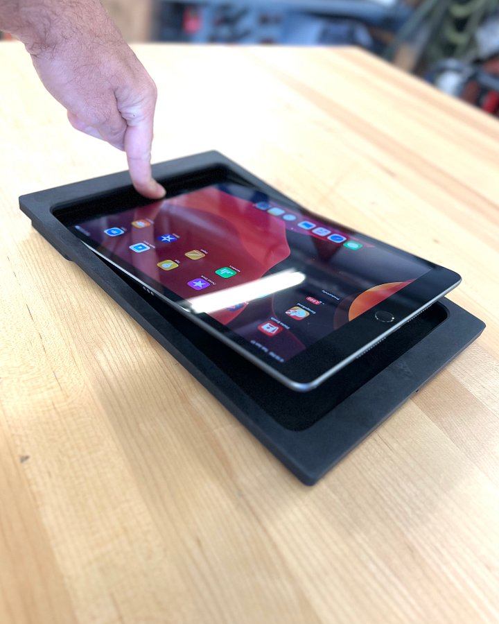 iPad, 10.2-inch, Gen 7 through 9 - SIDE SLIDER Dash Kit product image (2)