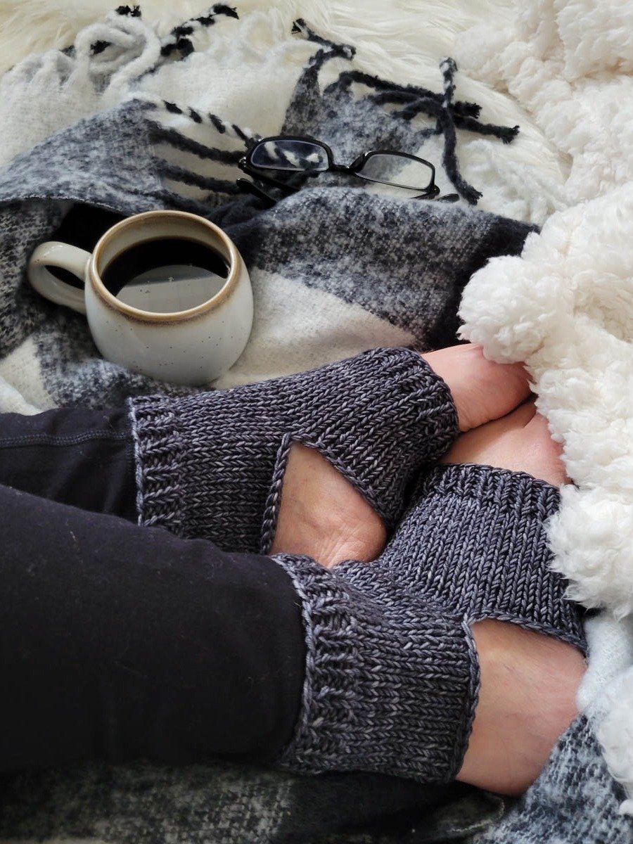 Toeless Yoga Sock Knitting Pattern - Finding Purpose product image (2)