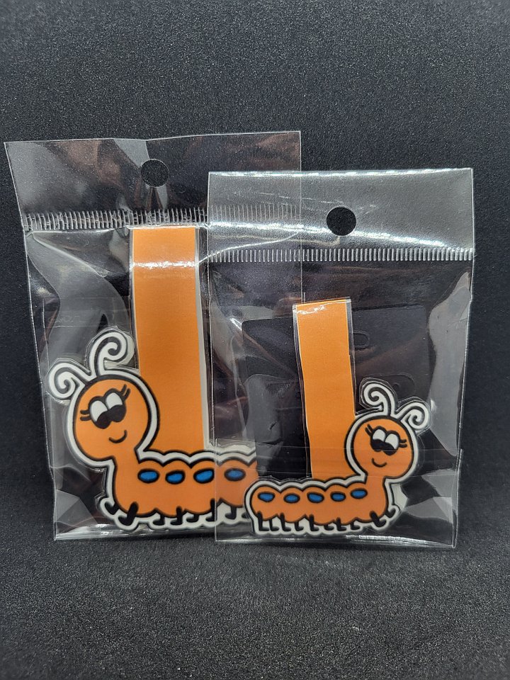 2 Pack – Cute Cartoon Magnetic Caterpillar Bookmarks (2 Sizes) product image (1)