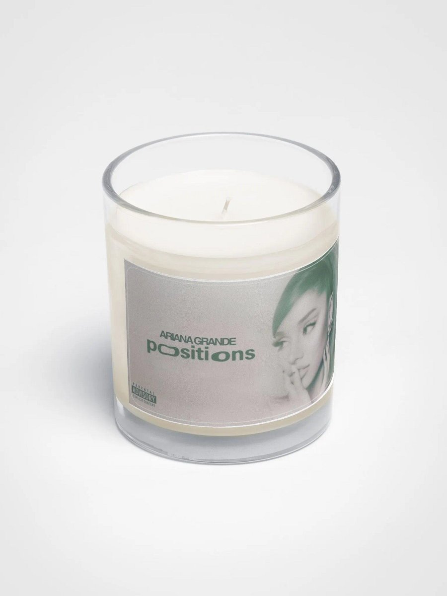 Pensive Poses Soy Wax Candle product image (2)