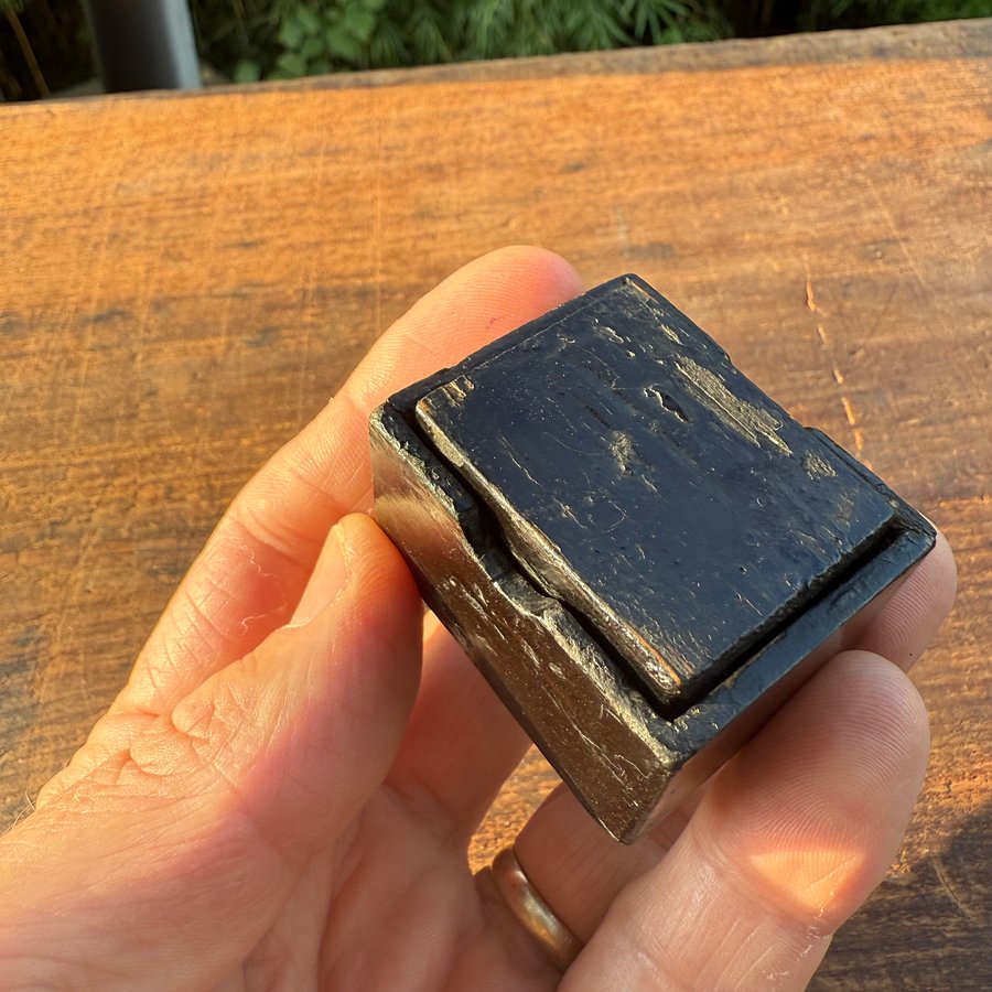 🎎 Vintage Japanese Sewing Machine Bobbin Box – Mid-Showa Era – Japan Antique Roadshow product image (6)