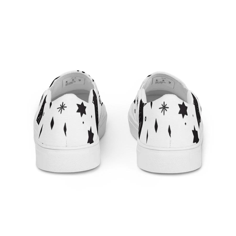 Men's Slip-On Canvas Shoes with Large Skull Design 💀 product image (4)