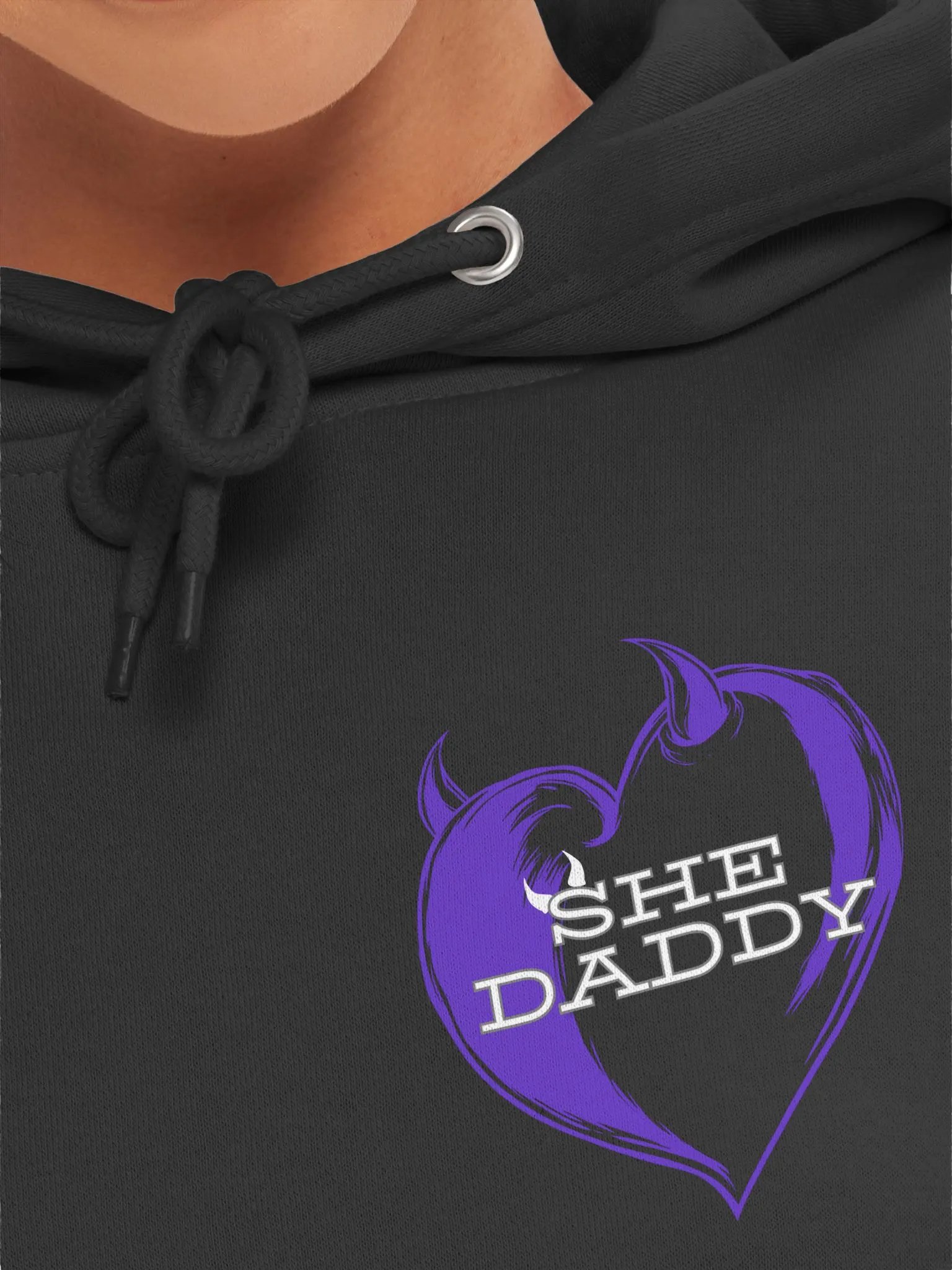 SHE DADDY Heart Graphic Hoodie product image (7)