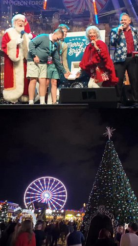 Paula Deen turns on the Christmas trees at The Island in Pigeon Forge! 🎄🎅 #pigeonforge #theislandpf #christmas #pauladeen #sm...