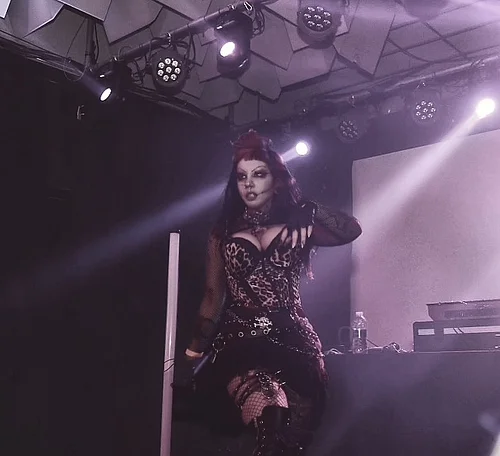 NEXT STAGE DEADWITXH WILL POSSESS IS @sanctuarydetroit ON NOVEMBER 12TH !! 
I’ve always wanted to run around and scream at th...