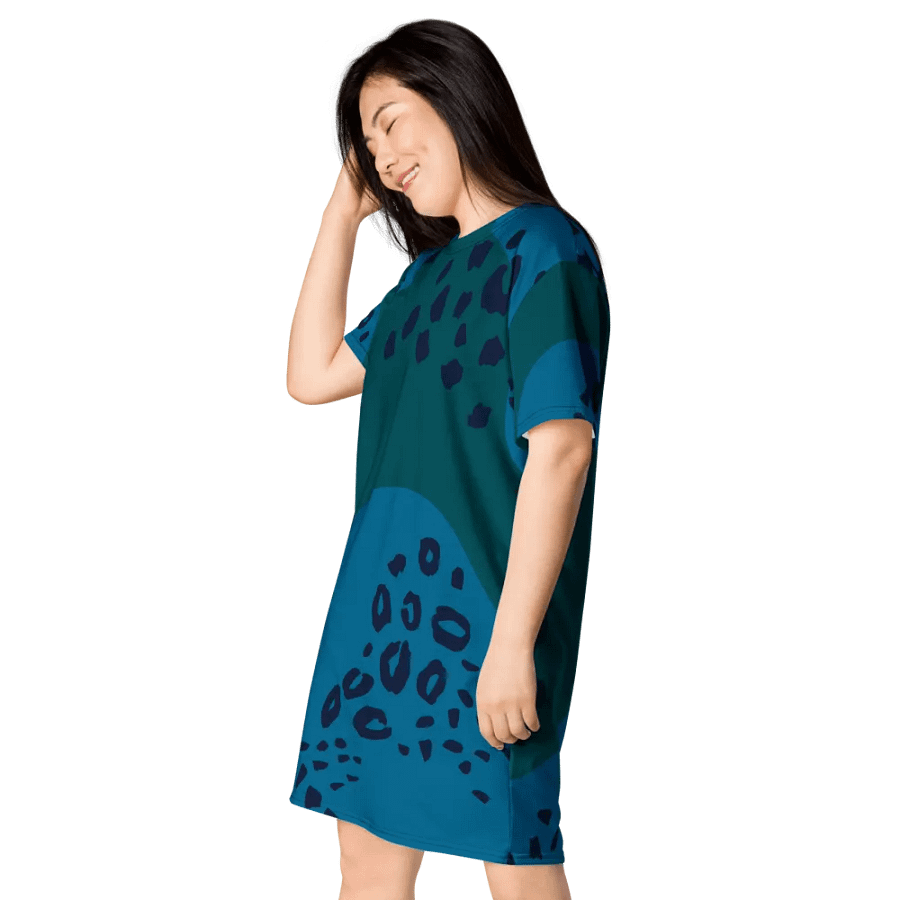 Leopard Waves T-Shirt Dress product image (3)