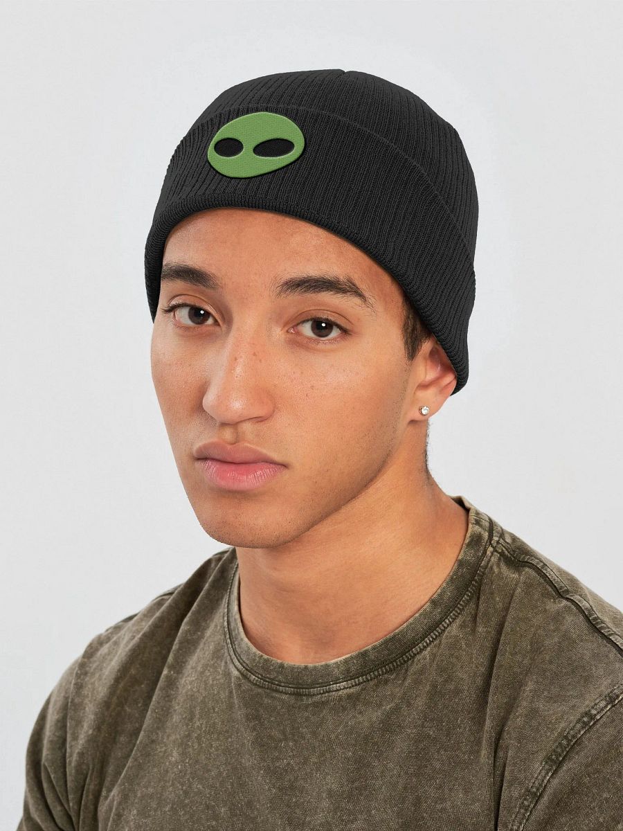 Snug Green Alien Beanie product image (14)