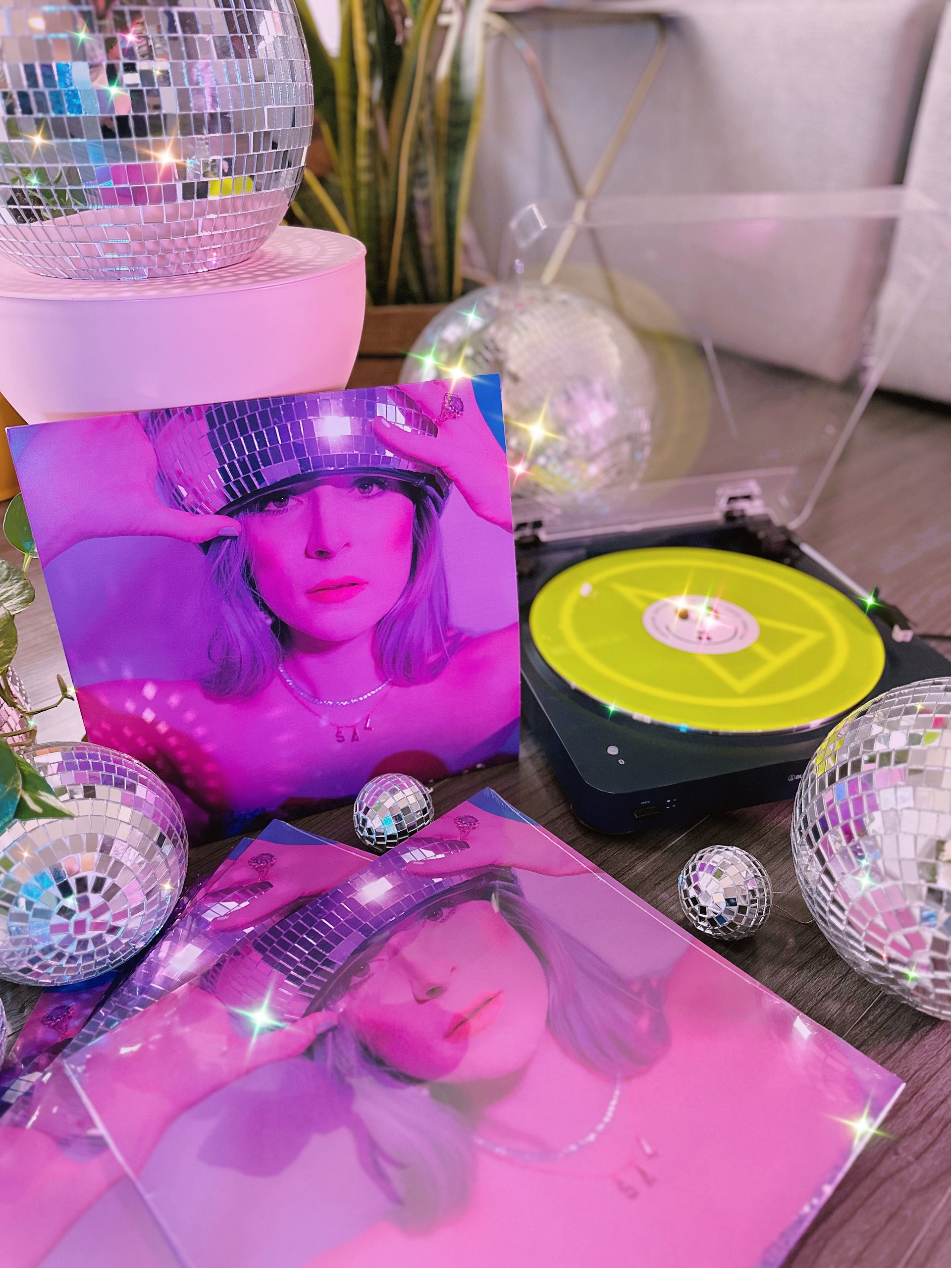 SAL Vinyl product image (5)