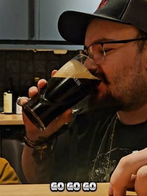 how to split the G like a pro #split #guinness #sposdo #fyp #sposdoirl #irl #drink #f #notsponsored 