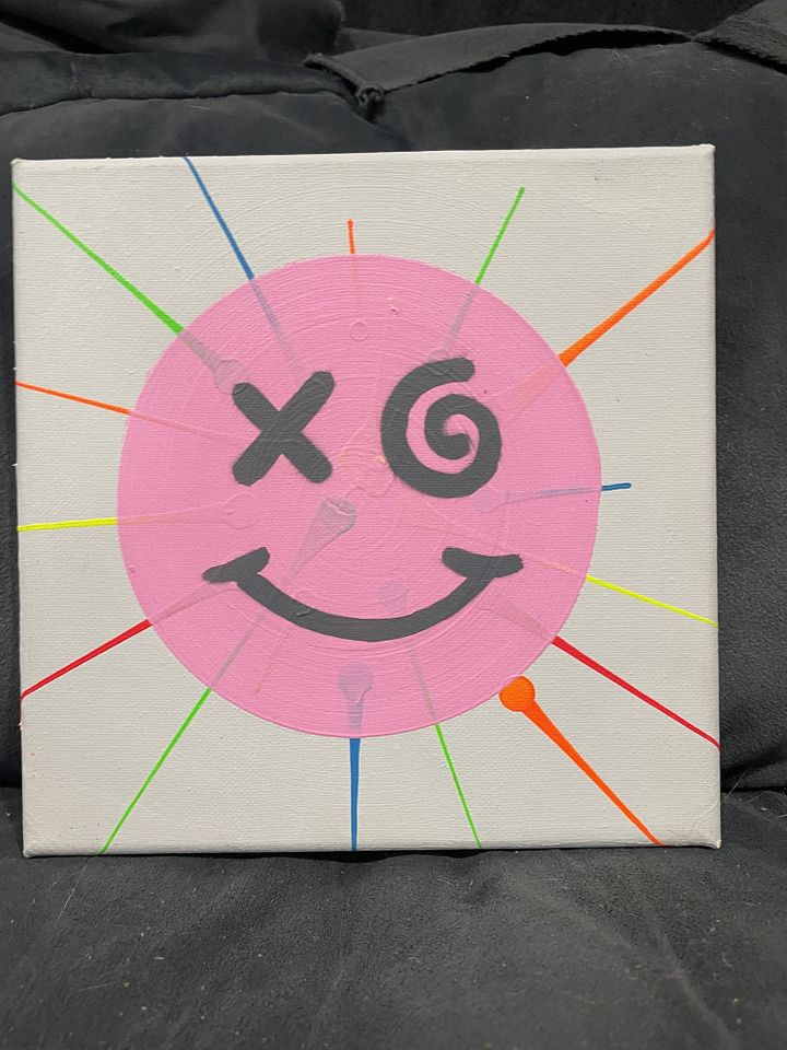 pink smiley uv drips product image (2)