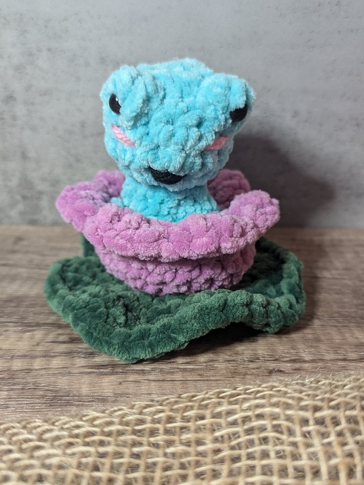Lily Pop Frog - Pink Flower product image (1)