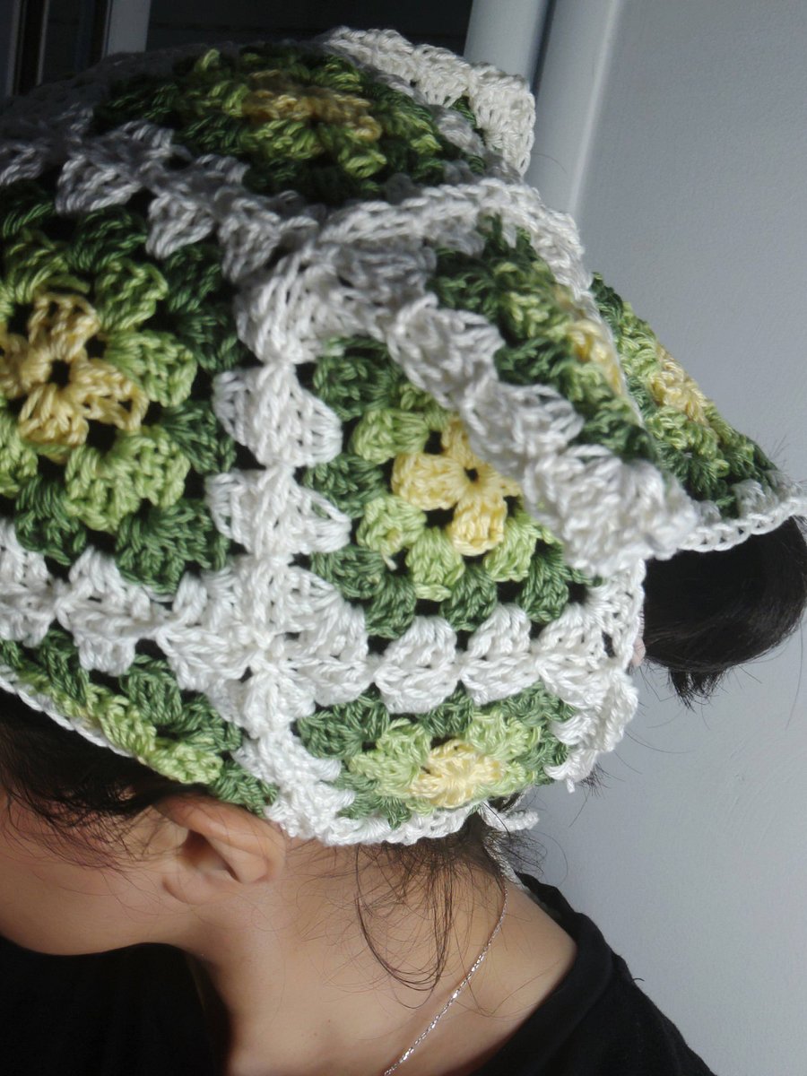 Granny square bandana pdf pattern product image (3)