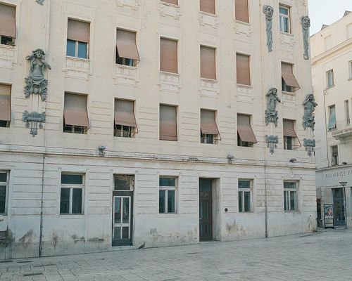 Quiet streets
.
.
#softminimalism #portra400 #landscapearchitecture #35mm #architecturephotographer #fujifilm #fujifilmx100vs...