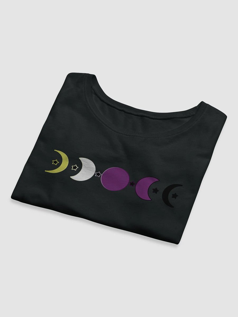 Phasing Through the Moon NB Crop Tee product image (8)