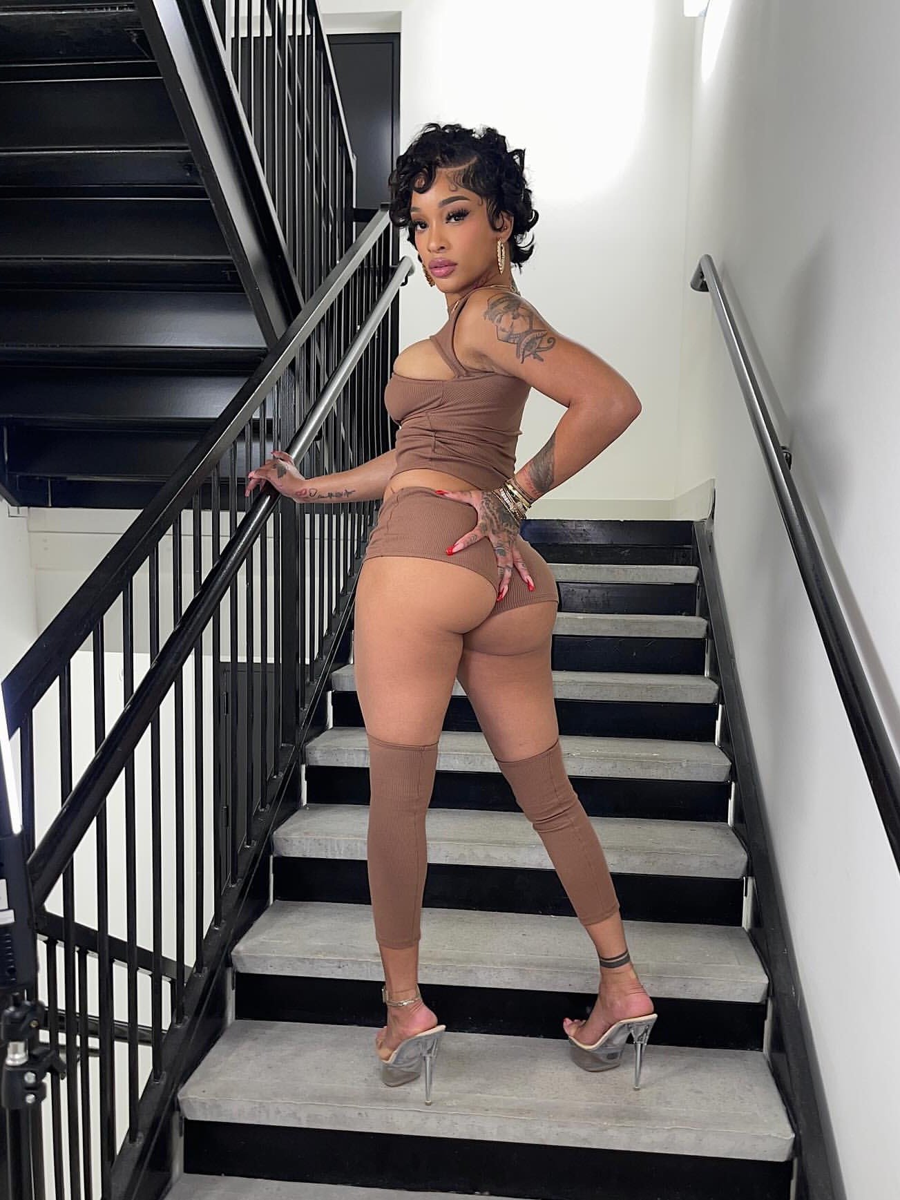 Beautiful Freak Eats Meat product image (5)