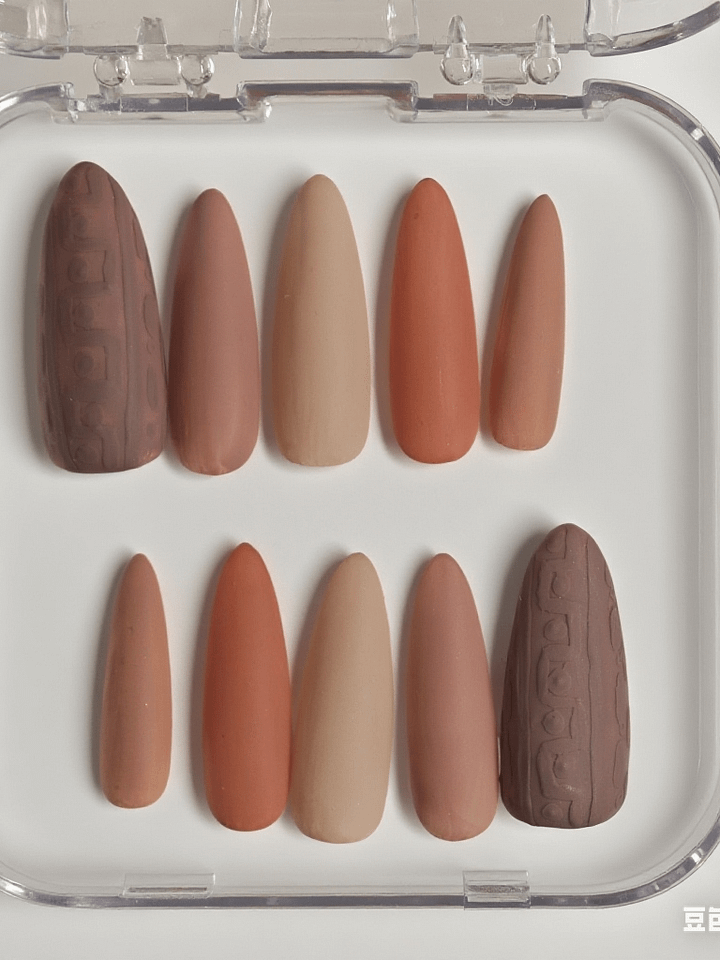 Pumpkin Spice Cozy Nails product image (2)