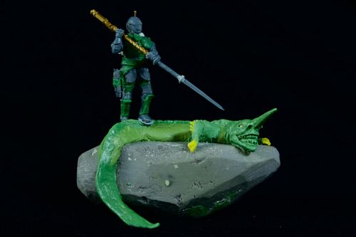 A rare WIP shot of my Space Knight vs a Wyrm. Made this scene for Forge of the Cosmos, a very good game made by @lofiworkshop...