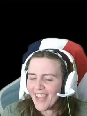 A happy first for The Reef Podcast #thereefpodcast #twitch #spotemgang @luisipa