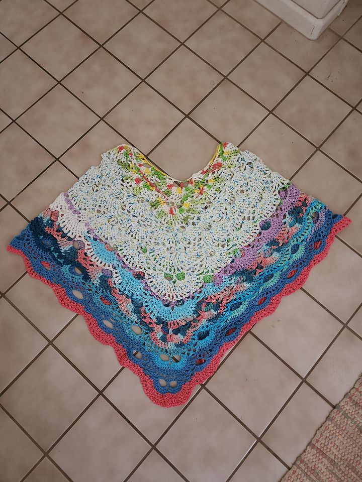 Cotton spring poncho product image (1)