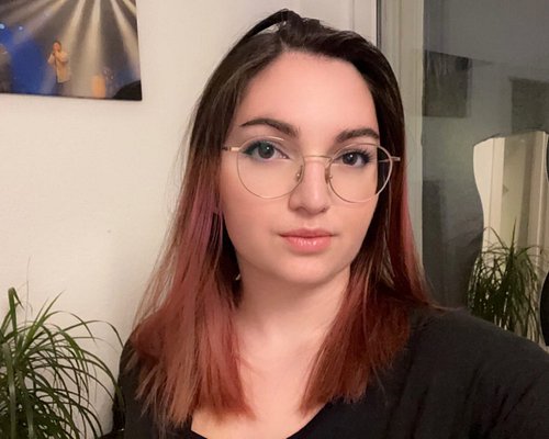 Lights? Camera? Action! 

Today is the day I return to steaming! In less than one and a half hours I’ll be live on Twitch 👀

...